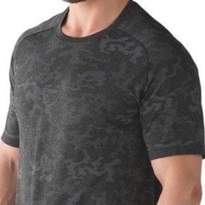Lululemon camo tshirt